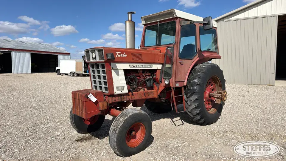 1974 Farmall 1466 2WD Tractor