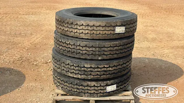 (4) 11R24.5 tires