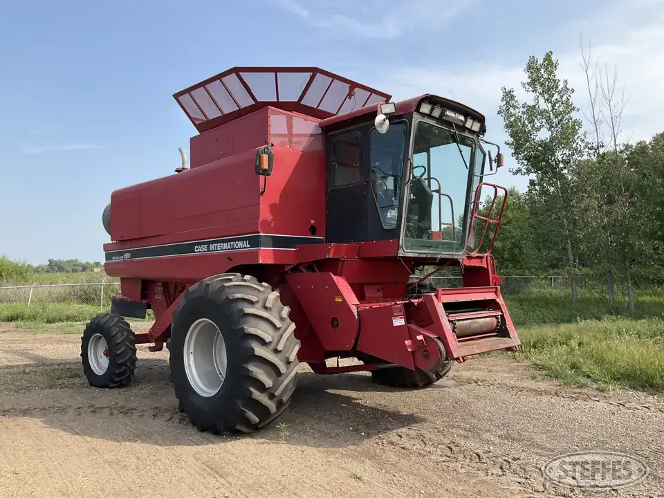 1992 Case IH 1680 Combine