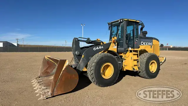 2017 Deere 644K