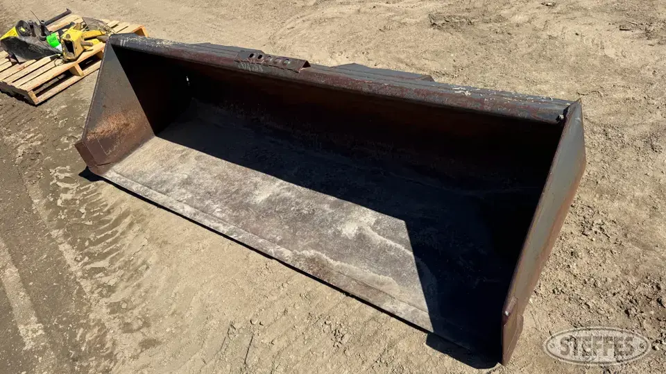 Virnig Skid Steer Bucket