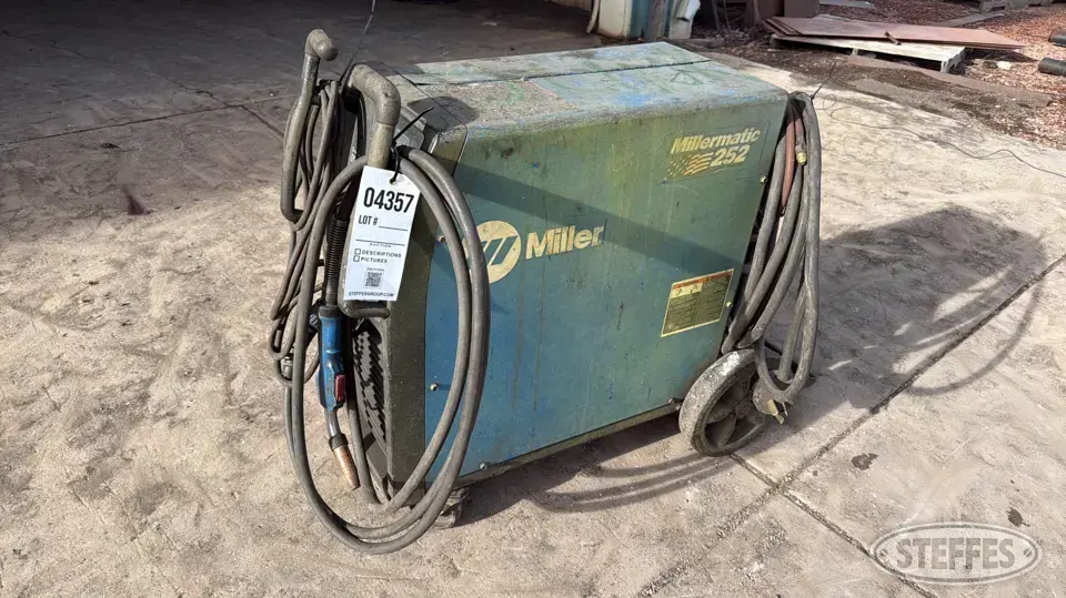 Miller Millermatic 252 Welding