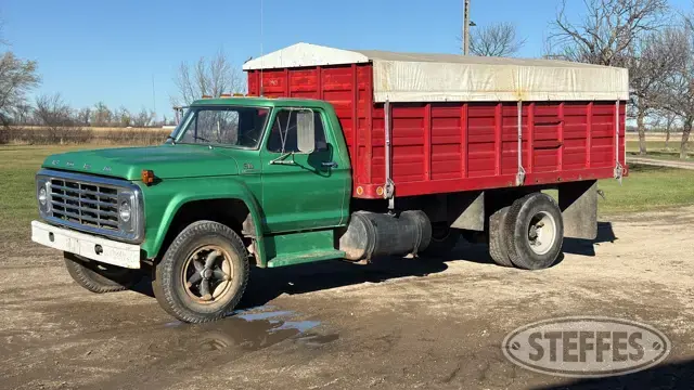 1977 Ford F700