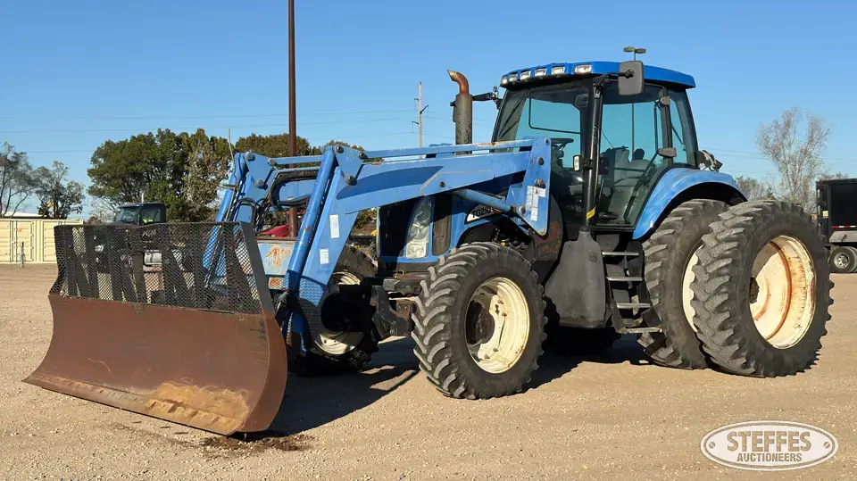 2003 New Holland TG210 MFWD Tractor
