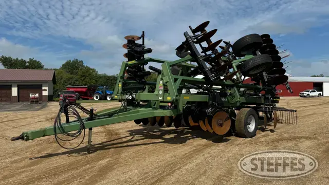 2016 Wishek 862NT