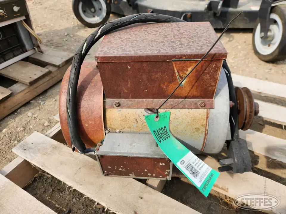 Dayton Farm Support Item