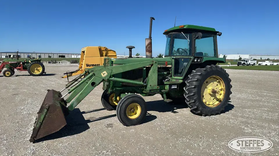 1979 John Deere 4240 2WD Tractor