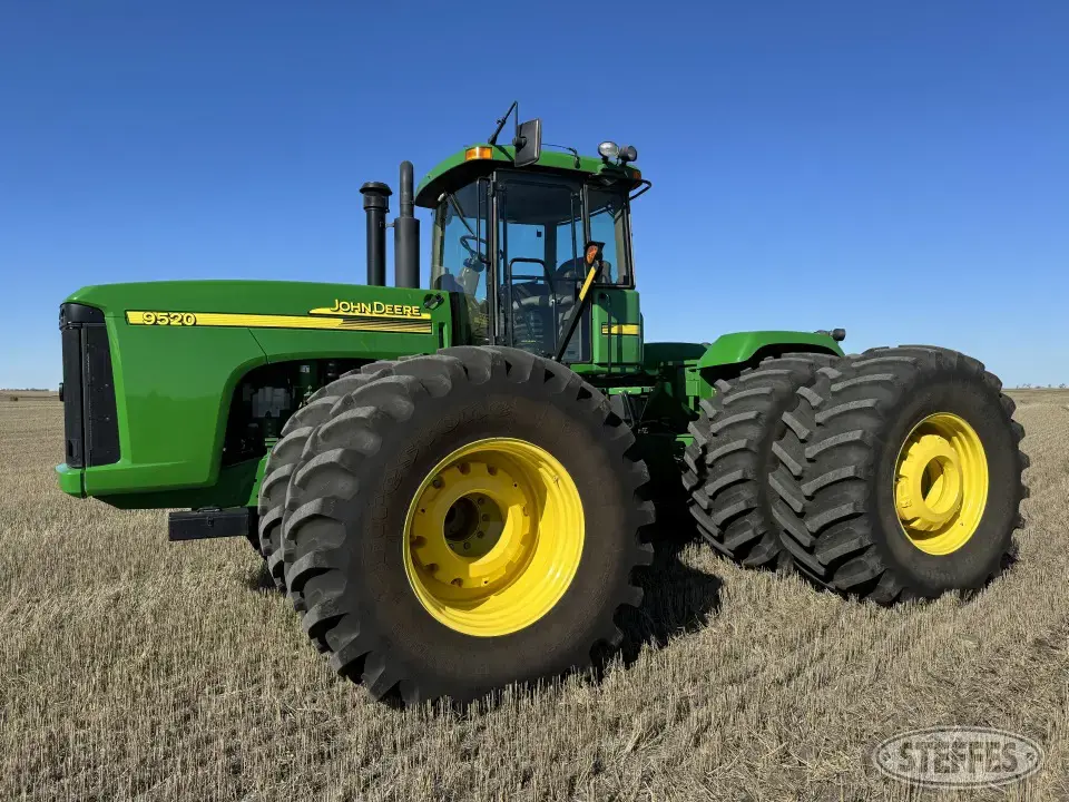 2005 John Deere 9520 4WD Tractor