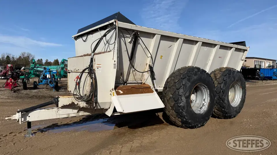 2014 Kuhn Knight Slinger 8150 Manure Application Equipment