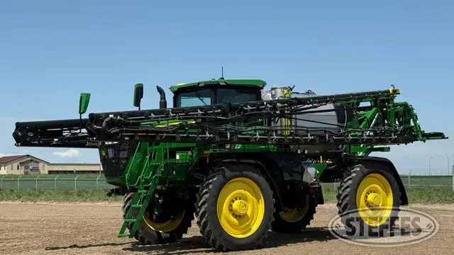 2023 John Deere 616R