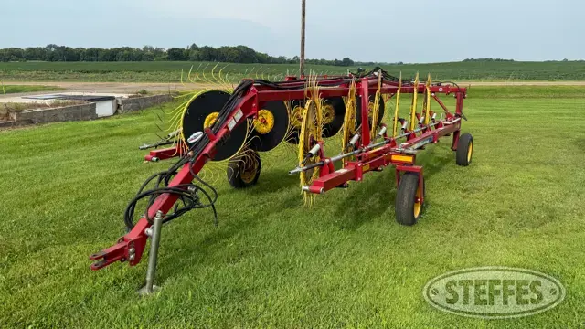 2011 New Holland HT154