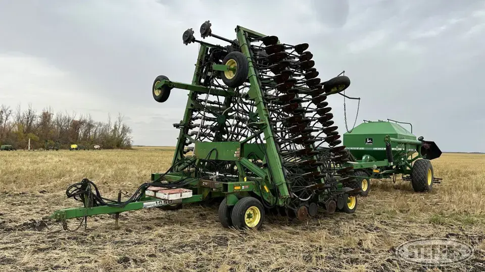 John Deere 1850 Air Drills and Air Seeder