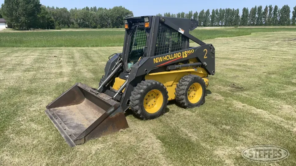 2004 New Holland LS160 Wheeled Skid Steer