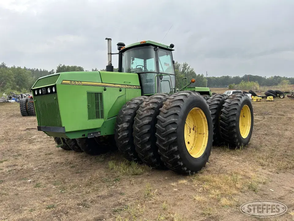 1995 John Deere 8970 4WD Tractor