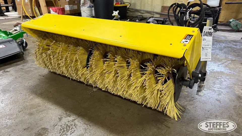 2022 John Deere 52 Broom