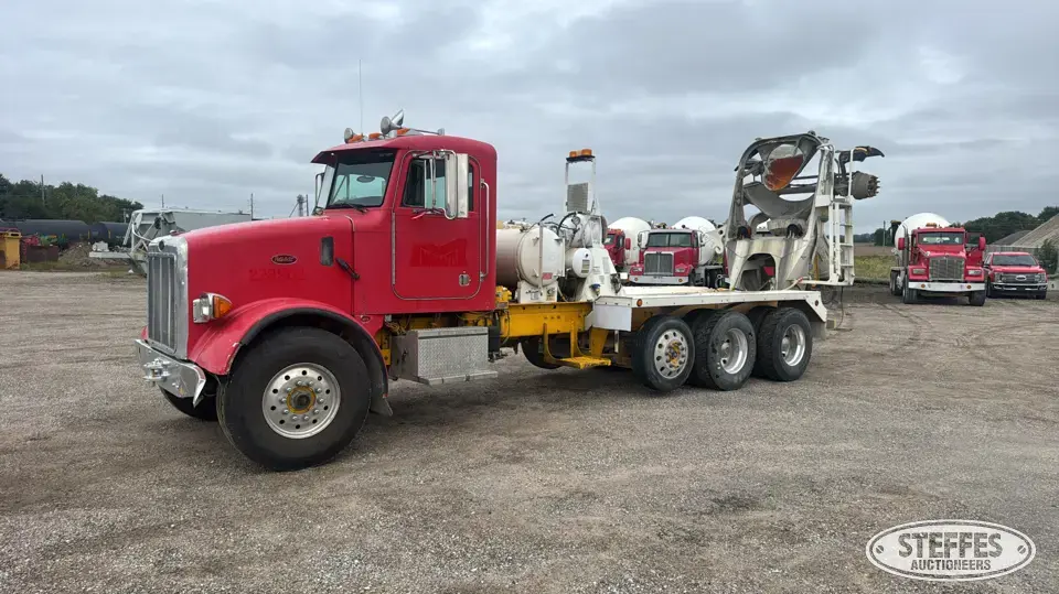 2002 Peterbilt 357 Mixer Truck