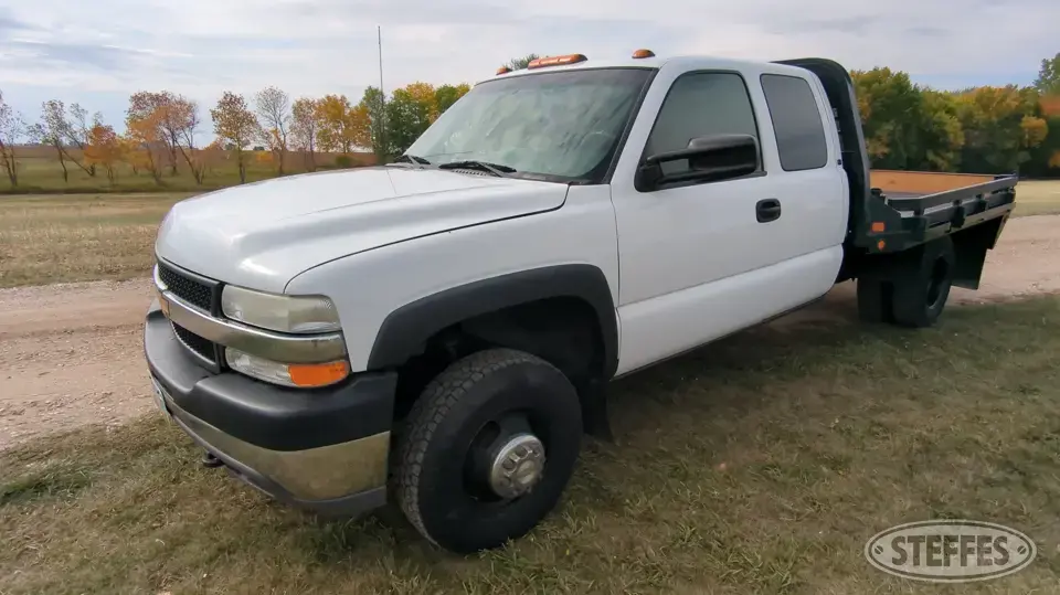 2001 Chevrolet 3500 Cab and Chassis Truck