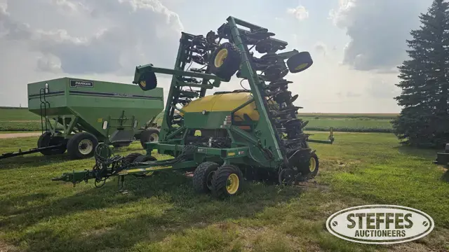 John Deere 1690