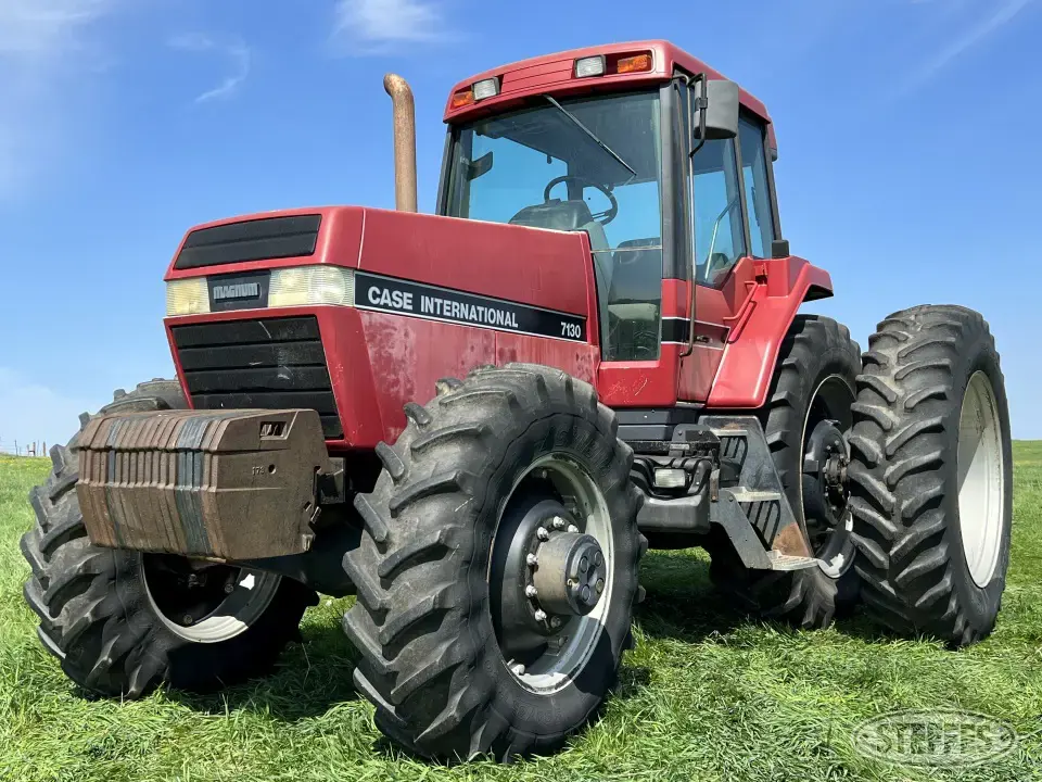 Case IH 7130 MFWD Tractor