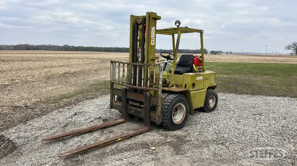1977 Clark C500 Y70 Warehouse Forklift