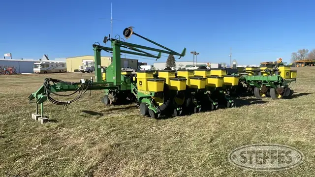 1997 John Deere 1770
