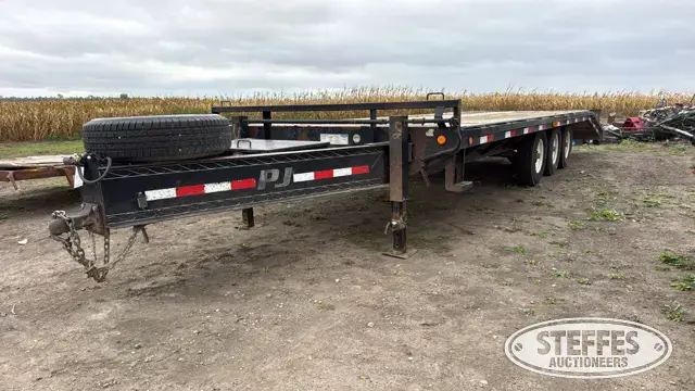 PJ tri-axle equipment trailer