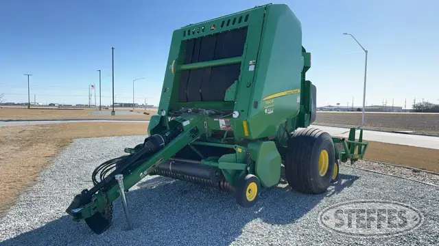 2018 John Deere 560R