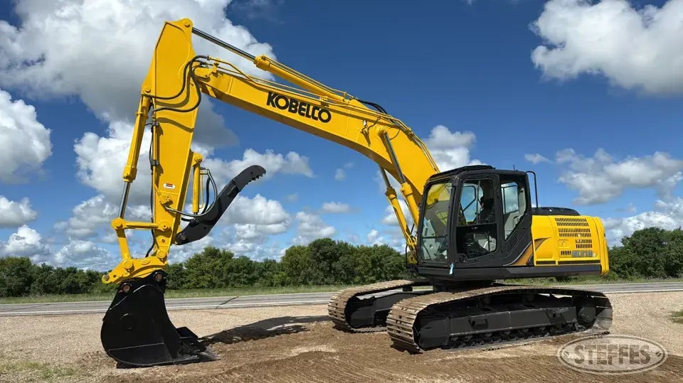 2015 Kobelco SK210LC-9 Excavator