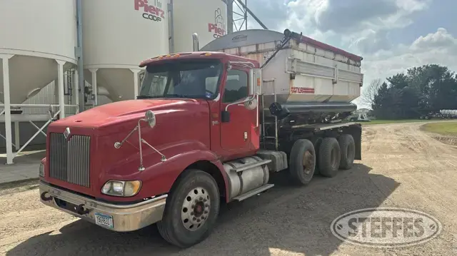 2005 International 9400i