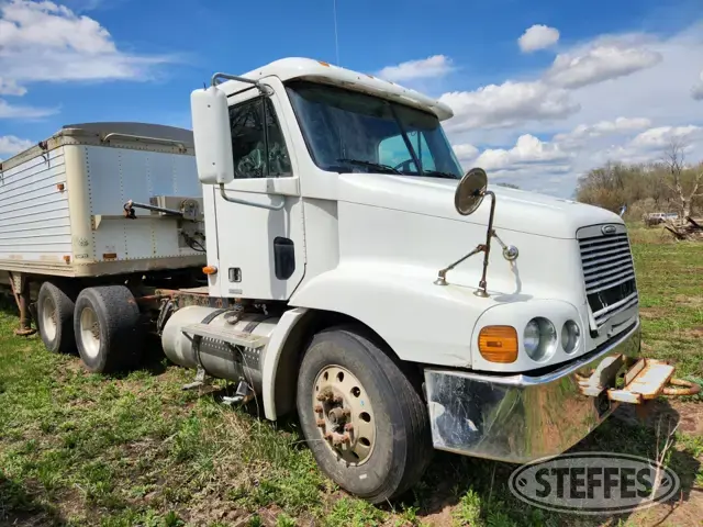 2001 Freightliner Century