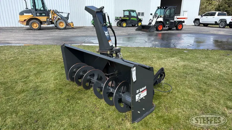 2014 Bobcat SB240 Skid Steer Snow Pushers and Snowblower