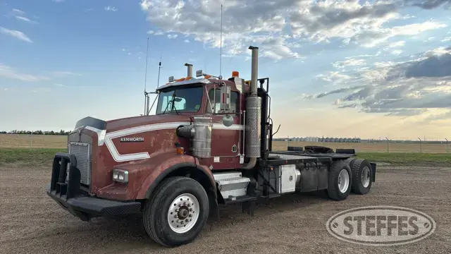 2000 Kenworth T800