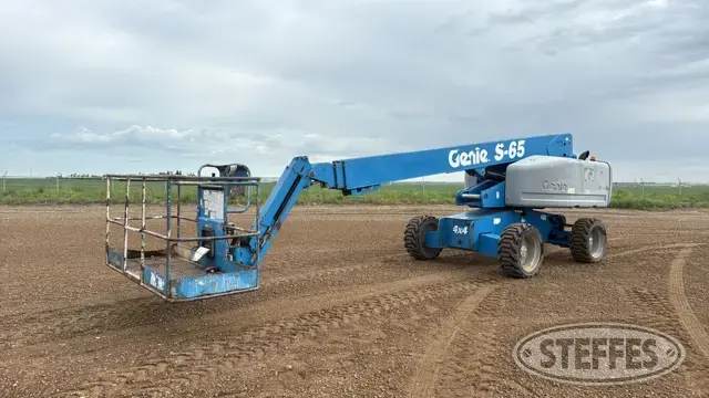 2011 Genie S-65