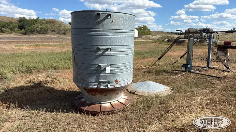 Hog feeder Feeders and Bunk