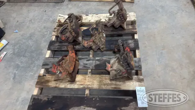 (5) Ridgid chain vises
