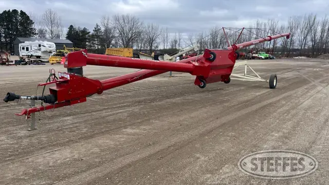 Farm King 1070