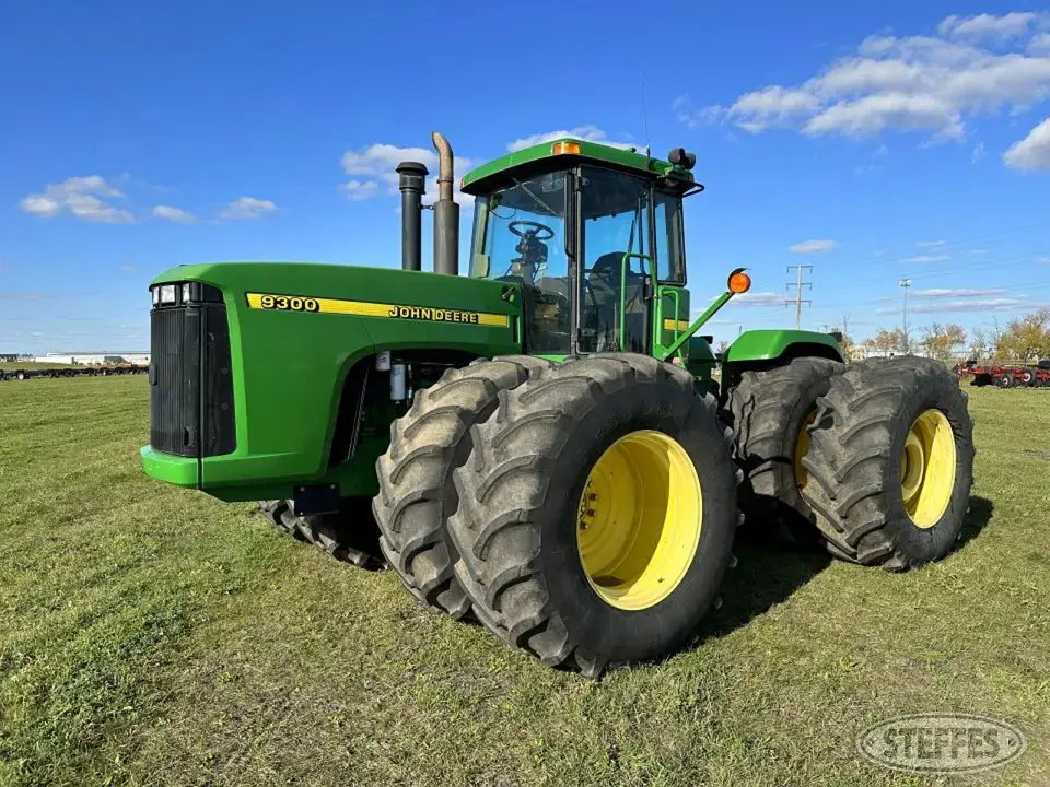 1998 John Deere 9300 4WD Tractor