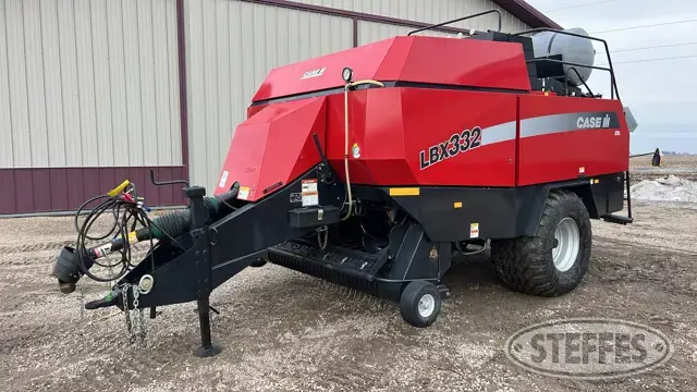 2004 Case IH LBX332
