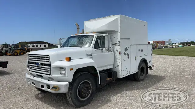 1989 Ford F700