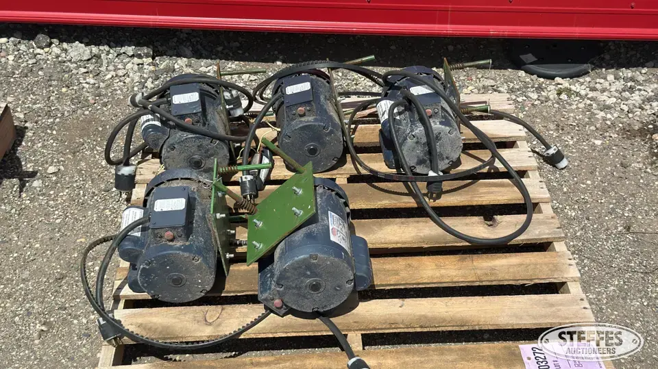 (5) Sukup Fastir electric down auger motors Farm Support Item