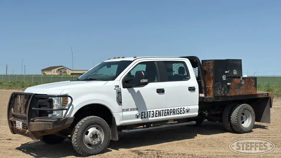 2019 Ford F-350 XL Flatbed Truck