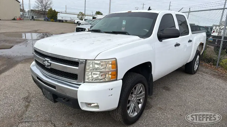 2011 Chevrolet Silverado K1500 LT Half Ton Pickup