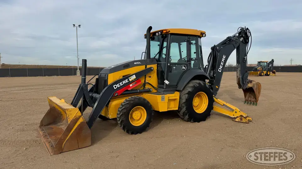 2021 Deere 410L Loader Backhoe