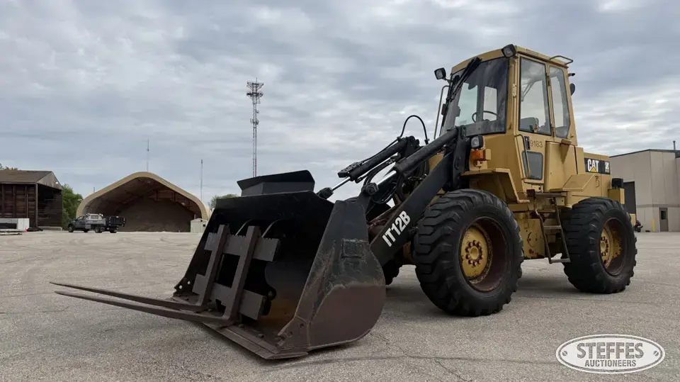 1990 CAT IT12B Wheel Loader