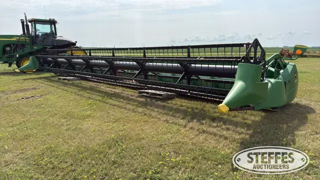 2011 John Deere 635F