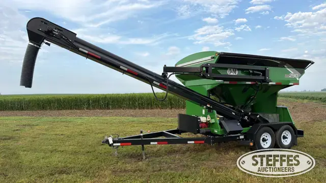 2019 J&M SpeedTender LC290