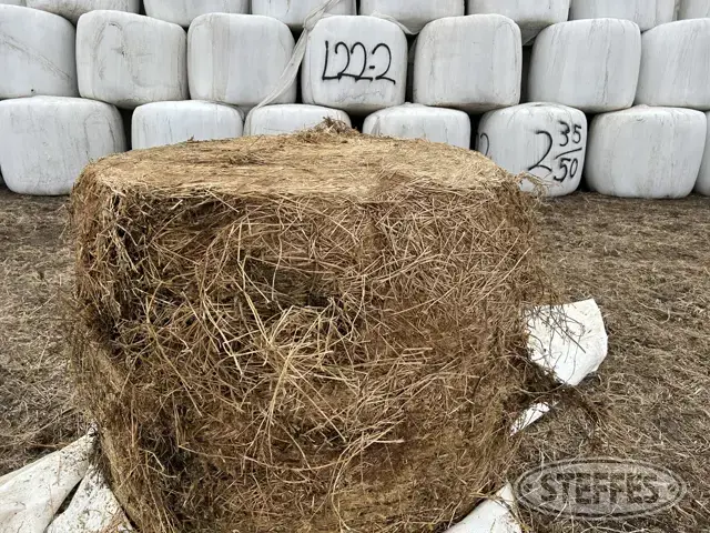 (125 Bales) 4x5 round