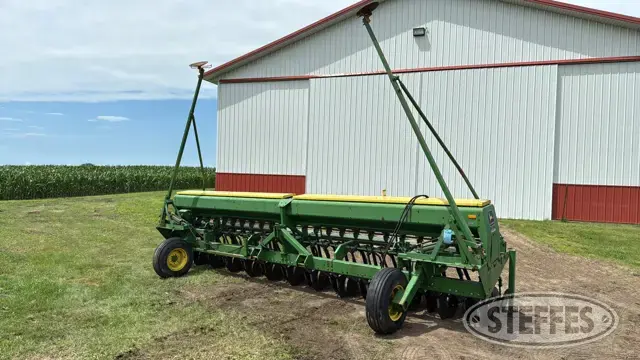 John Deere 520