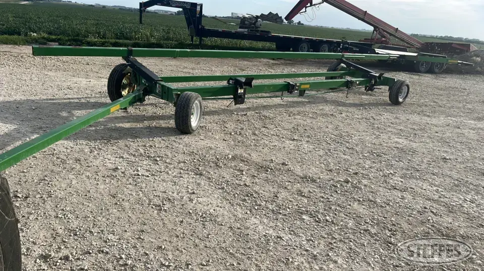 Unverferth HT30 Header Trailer