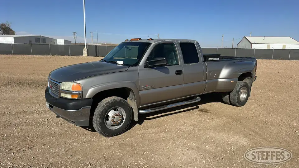 2001 GMC Sierra 3500 SLT 1 Ton Pickup